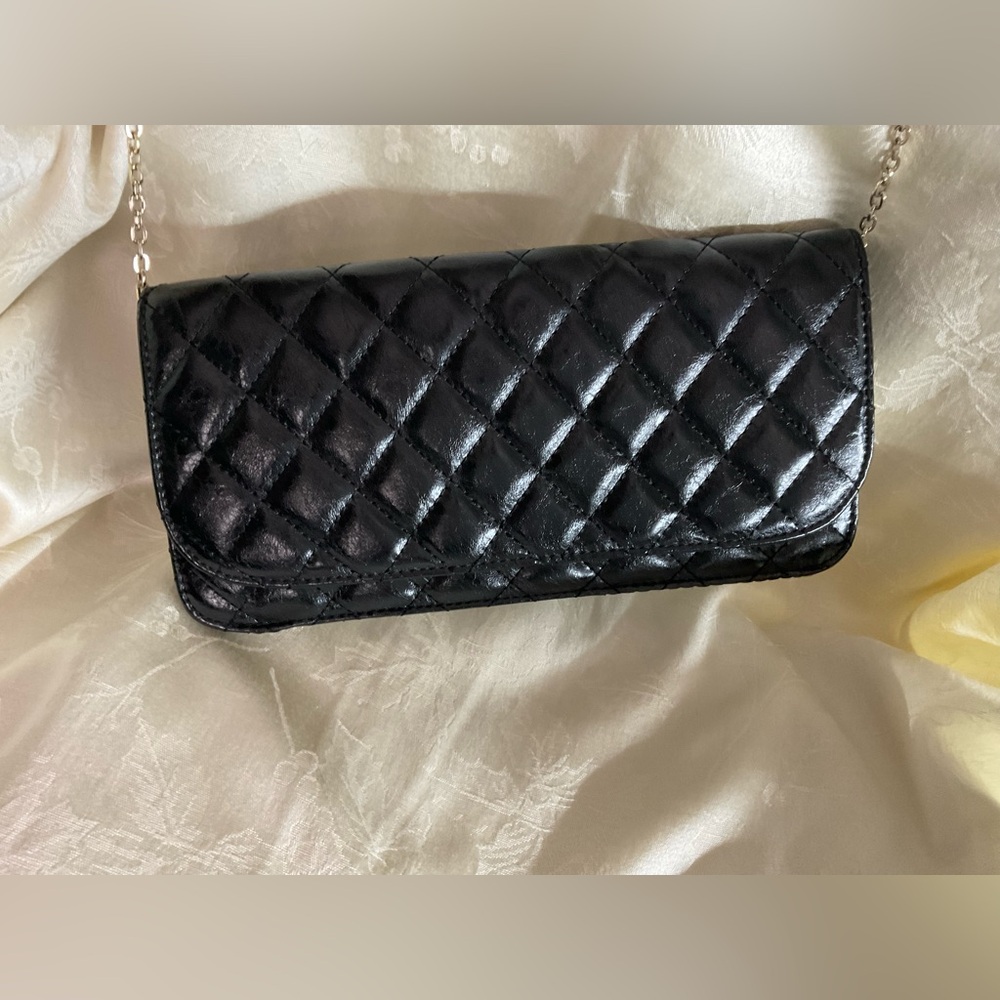 NEW w/o tags! Black vinyl clutch
